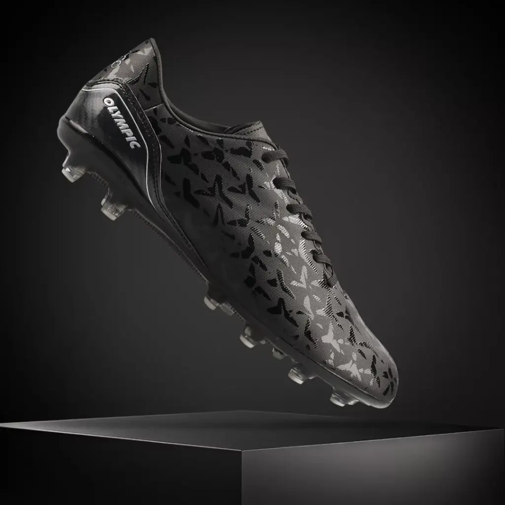 Olympic Foul Soccer Boots Black size 9